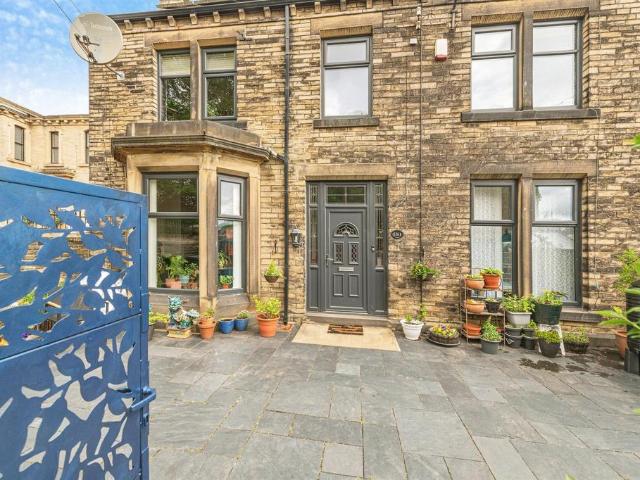 House for sale in Cleckheaton, West Yorkshire