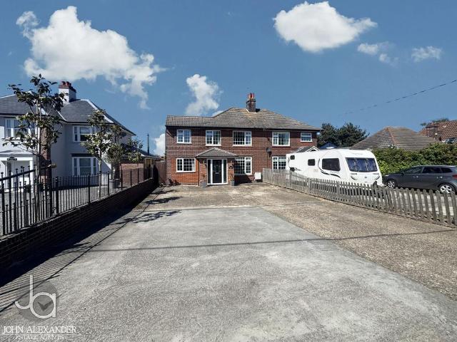 House for sale in Upper Dovercourt, Dale Hill