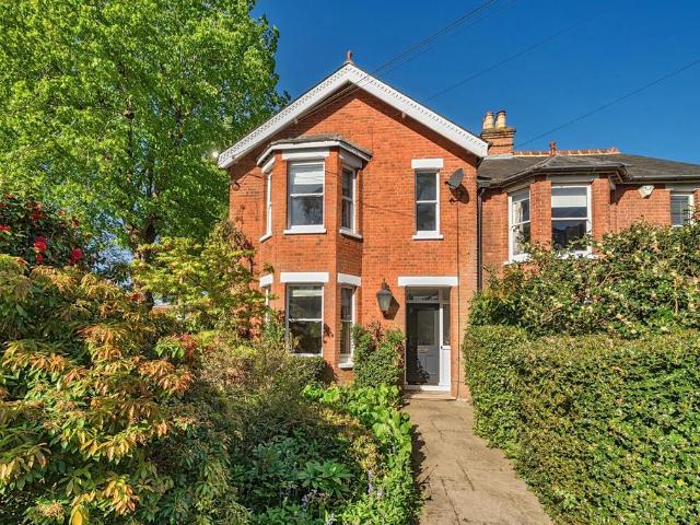 House for sale in Furze Platt, Maidenhead