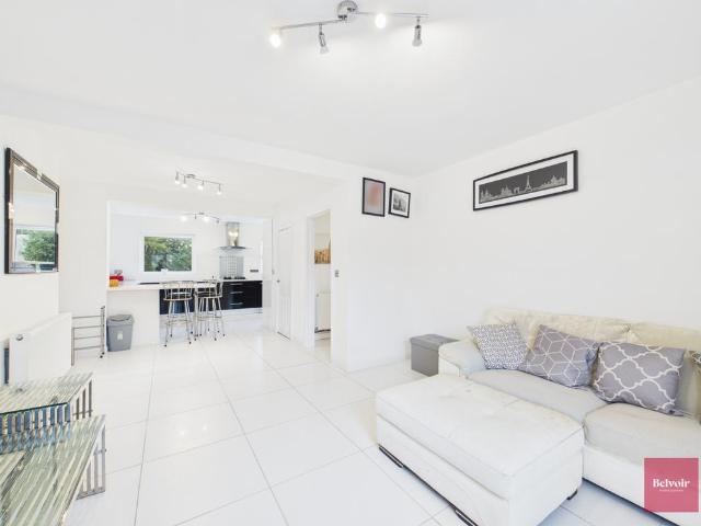 House for sale in Mayhill, Swansea
