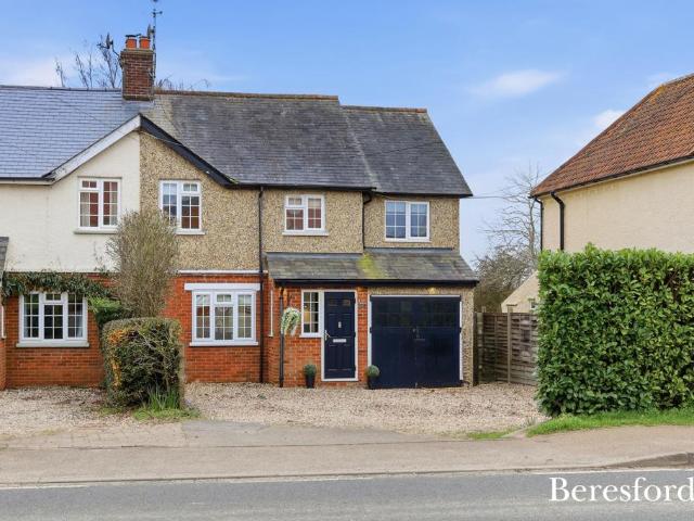 House for sale in Felsted, Duton Hill