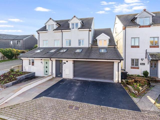 House for sale in Strode, Devon