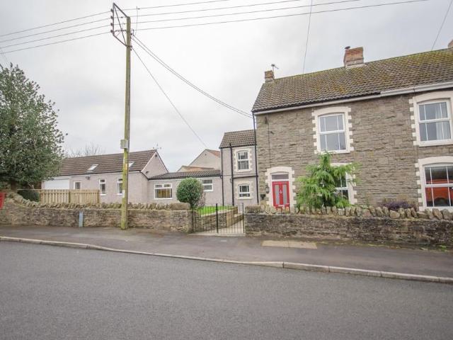 House for sale in Pucklechurch, South Gloucestershire