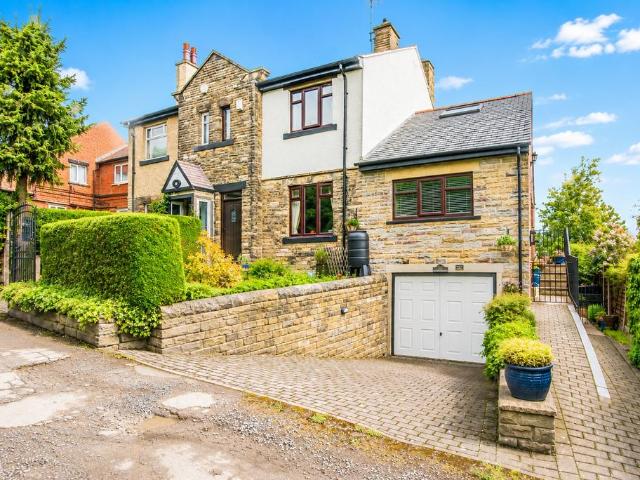 House for sale in Cleckheaton, West Yorkshire