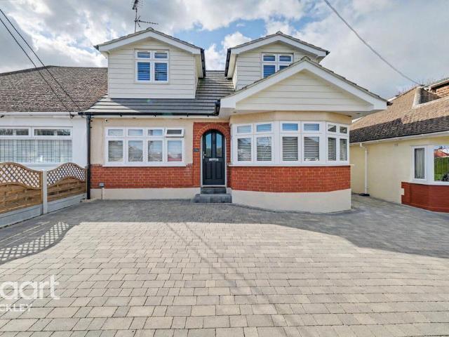 House for sale in Ashingdon, Barling