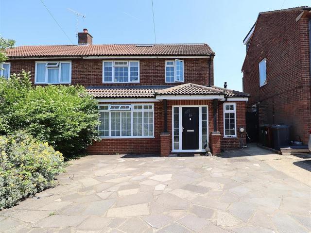 House for sale in Elstree and Borehamwood, Borehamwood