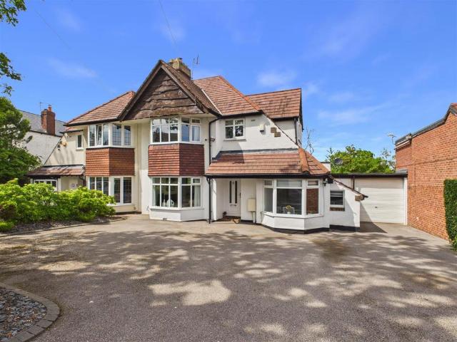 House for sale in Bradway, South Yorkshire