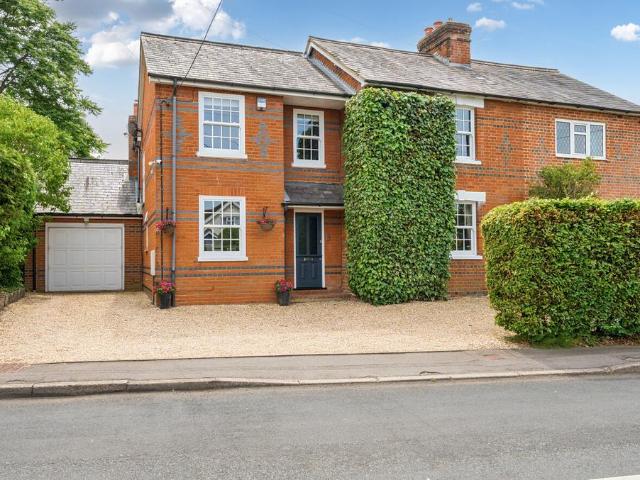House for sale in Newell Green
