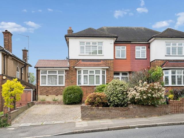 House for sale in Pinner, Greater London