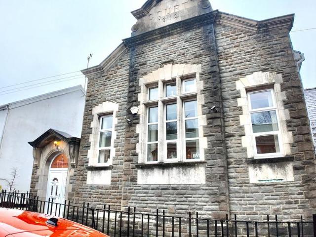 House for sale in Blackwood, Wales
