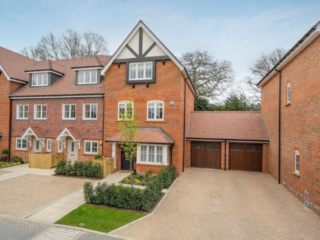 House for sale in Sunninghill and Ascot, Sunninghill