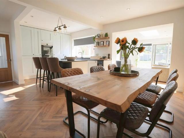 House for sale in Greetland, West Yorkshire