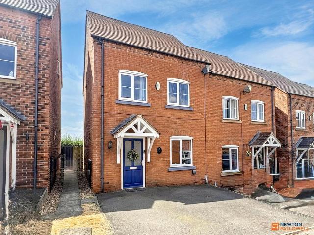 House for sale in Coalville, Leicestershire