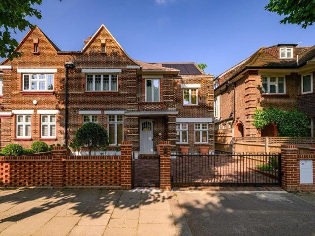 House for sale in Maida Vale, Greater London