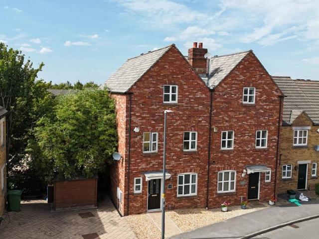 House for sale in Stoke Gifford, South Gloucestershire