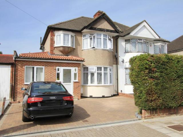 House for sale in Lane, Greater London