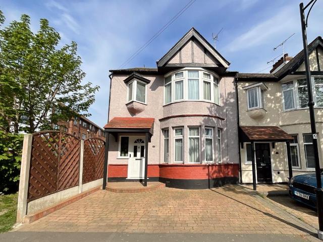 House for sale in Alton Barnes, Isle Of Man