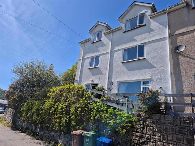 House for sale in Porthmadog, Tremadog