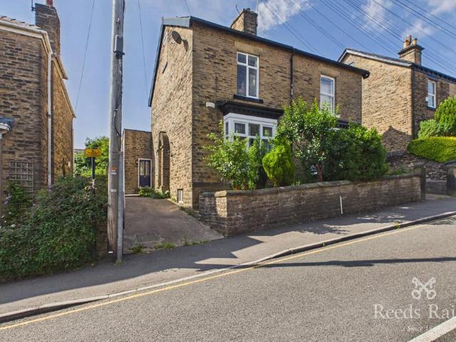 House for sale in Crosspool, South Yorkshire