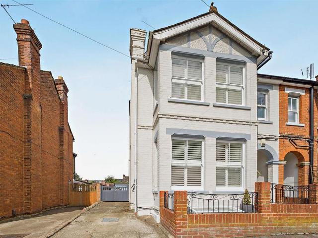 House for sale in Vinters Park, Midway