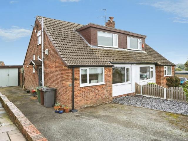 House for sale in Yeadon Banks, Leeds