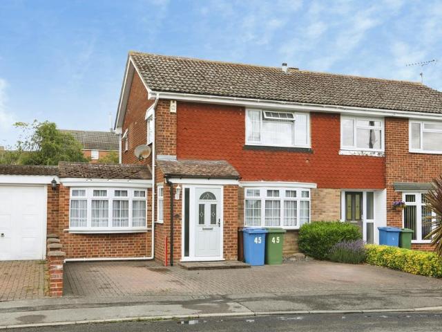 House for sale in Grove Park, Oad Street