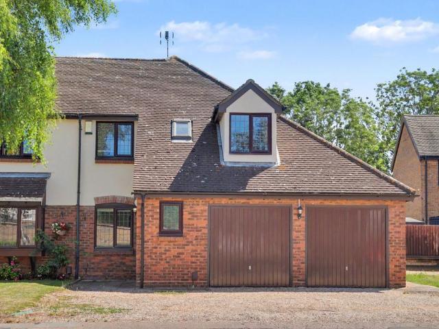House for sale in North Shoebury, Alton Barnes