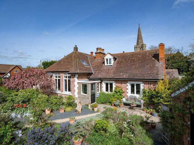 House for sale in Castlemorton, Forthampton