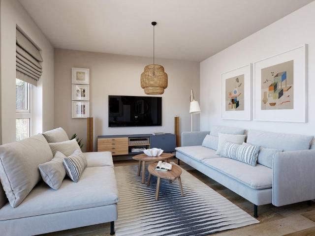 House for sale in Worcester Park Estate, Monks Orchard