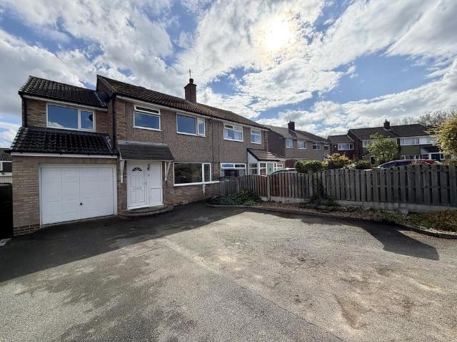 House for sale in Garforth, West Yorkshire