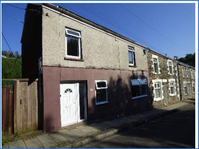 House for sale in Pontycymer, Wales