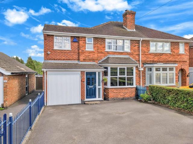 House for sale in Elmfield, Leicestershire