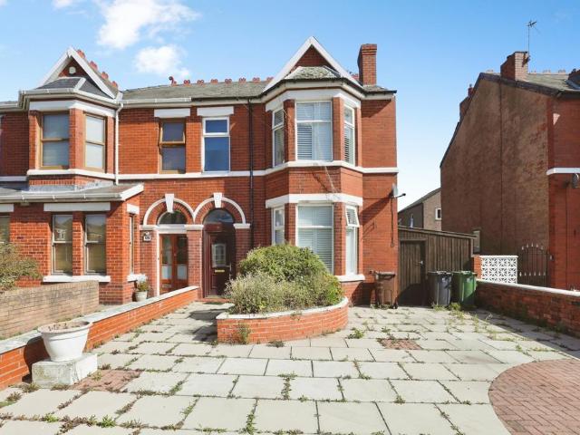 House for sale in Meols Cop, Southport
