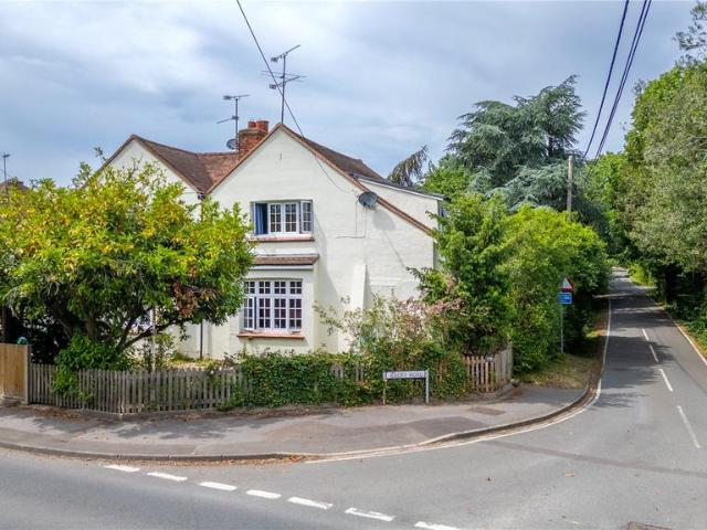 House for sale in Shinfield, Spencers Wood