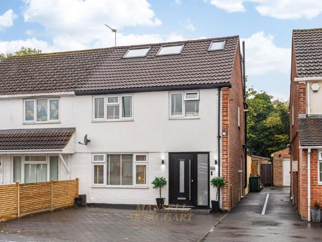 House for sale in Pound Hill, Crawley