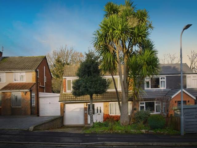 House for sale in Penylan, Falcon Lodge