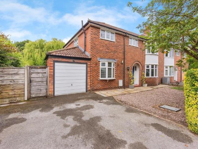 House for sale in Colshaw Farm, Wilmslow