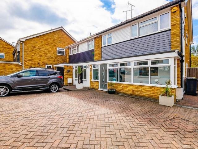 House for sale in Barling, Essex