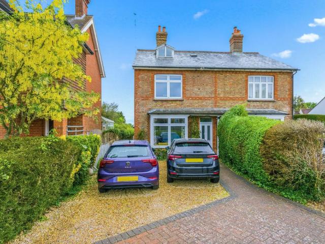 House for sale in Perryfields, West Sussex