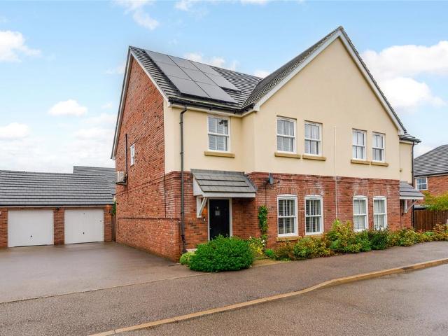 House for sale in Newton Longville