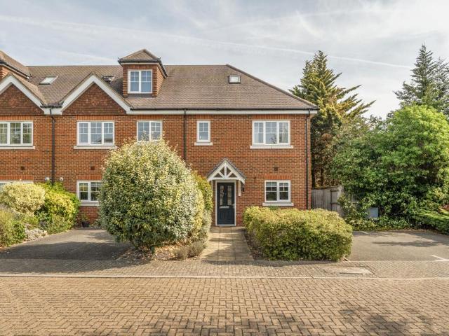 House for sale in Bray Wick, Maidenhead