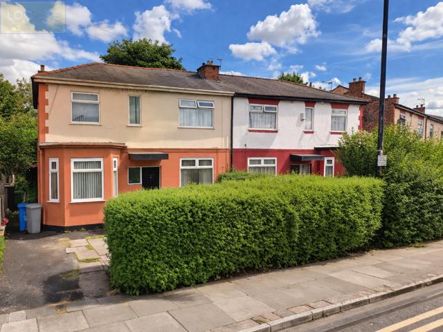 House for sale in Stretford, Trafford