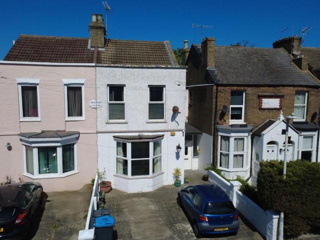 House for sale in Chilton, Acol