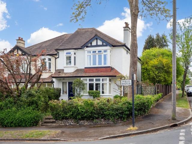 House for sale in Carshalton Beeches, Greater London