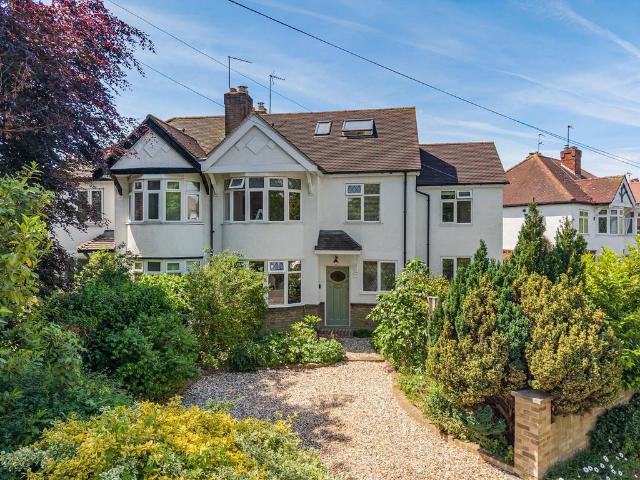 House for sale in Ewens Farm, Golden Valley