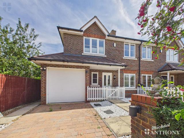 House for sale in Broughton, Aylesbury
