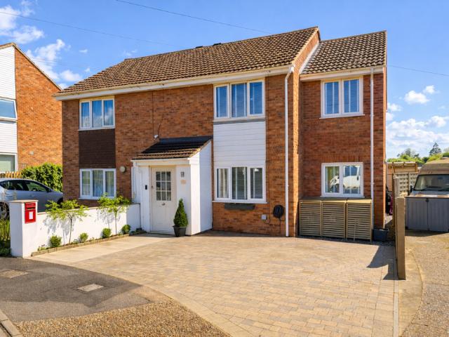 House for sale in Ash, Kent