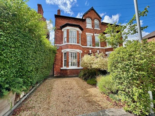 House for sale in Georgia, Greater Manchester