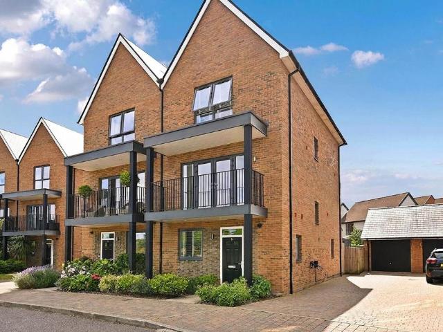 House for sale in Bridgefield, Kent