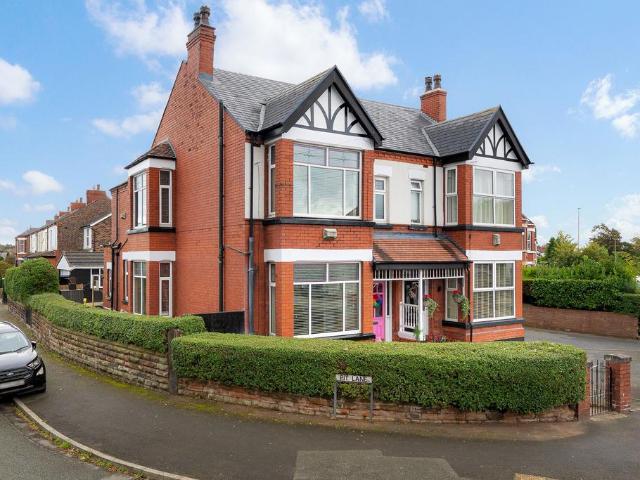 House for sale in Farnworth, Widnes